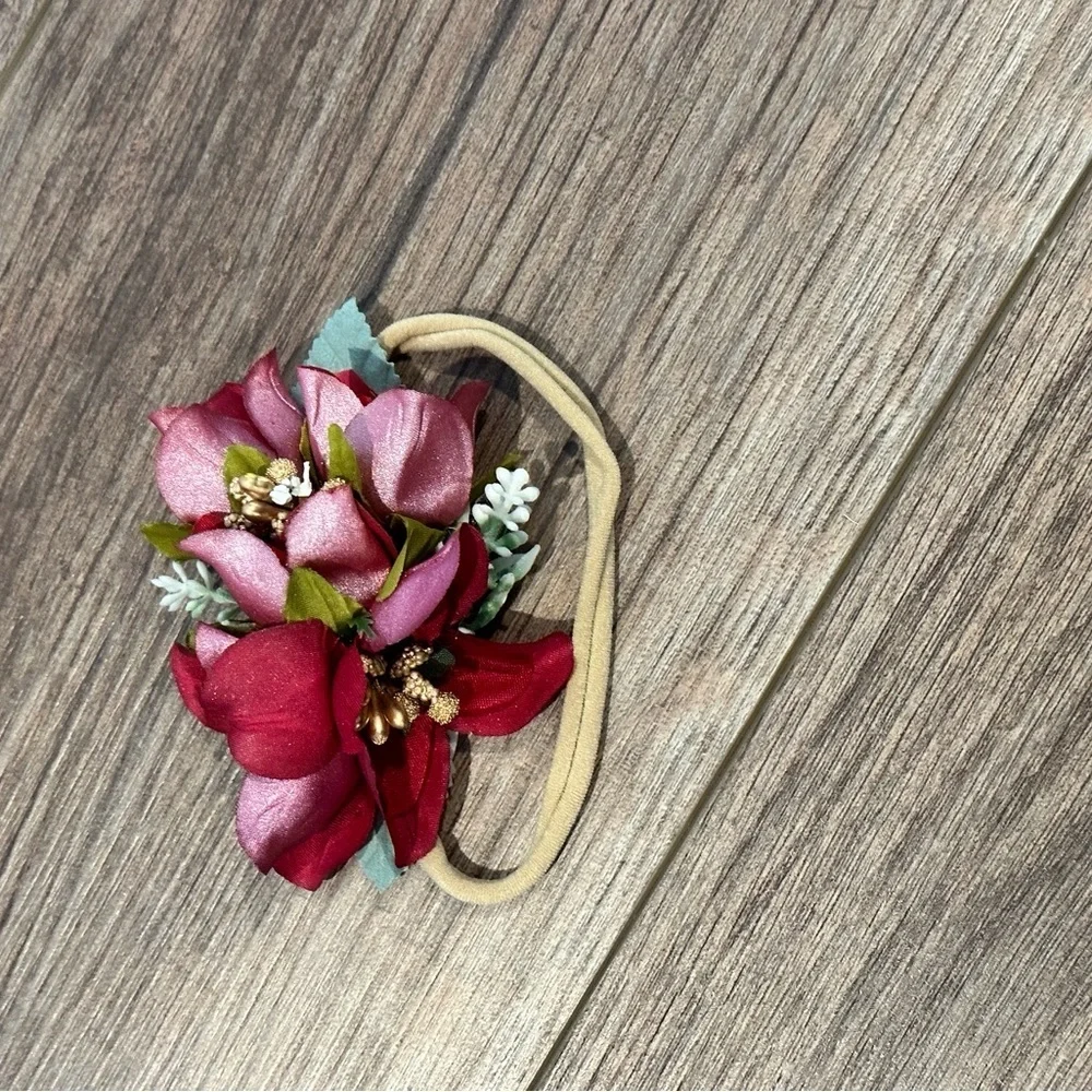 New in box baby girl 3 floral headbands